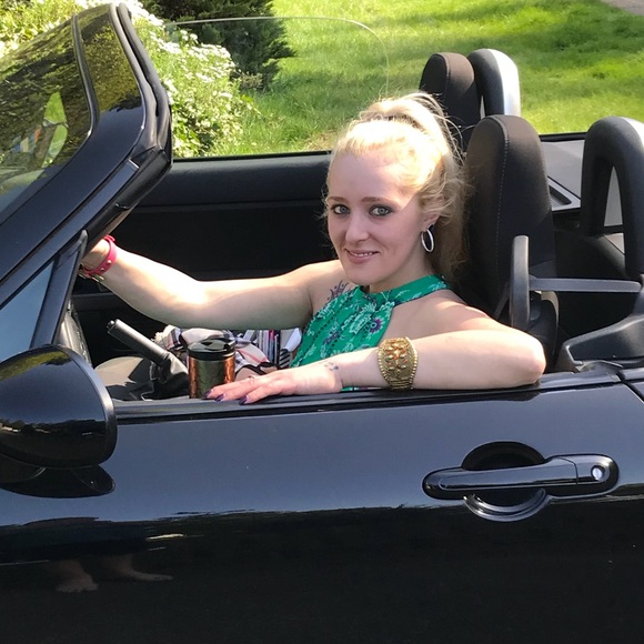 Meet your Posher, Jennifer - Picture 8 of 8